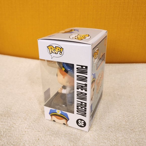 Funko Pop FUN ON THE RUN FREDDY SE SDCC 2023 Exclusive LE Vinyl Figure NEW - Picture 7 of 10